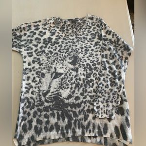 Luxury thin sweater size large excellent condition